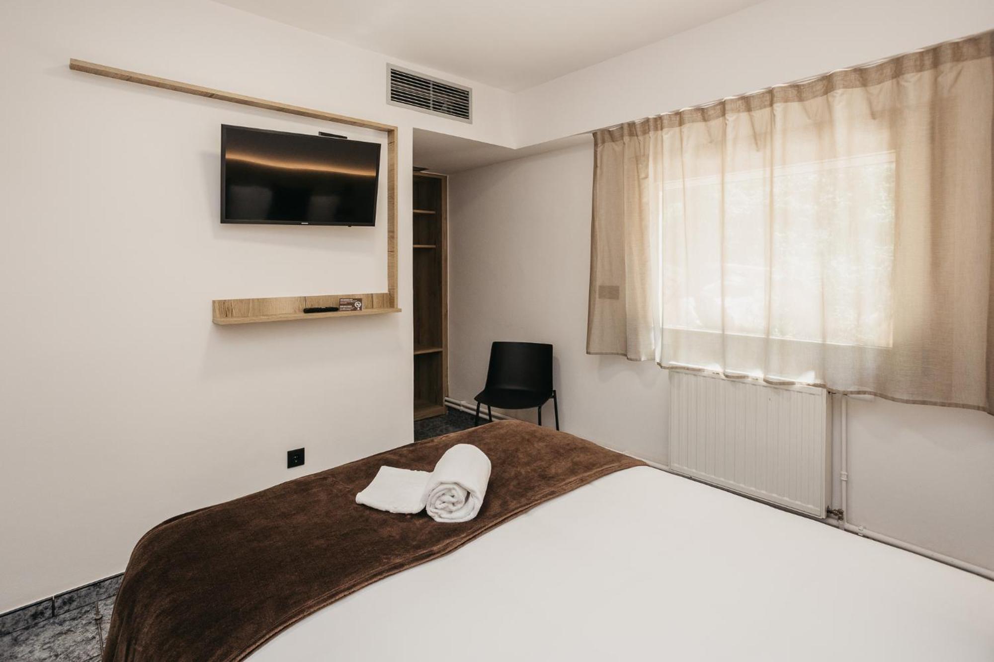 La Trobada Hotel Sport Ripoll Eksteriør billede