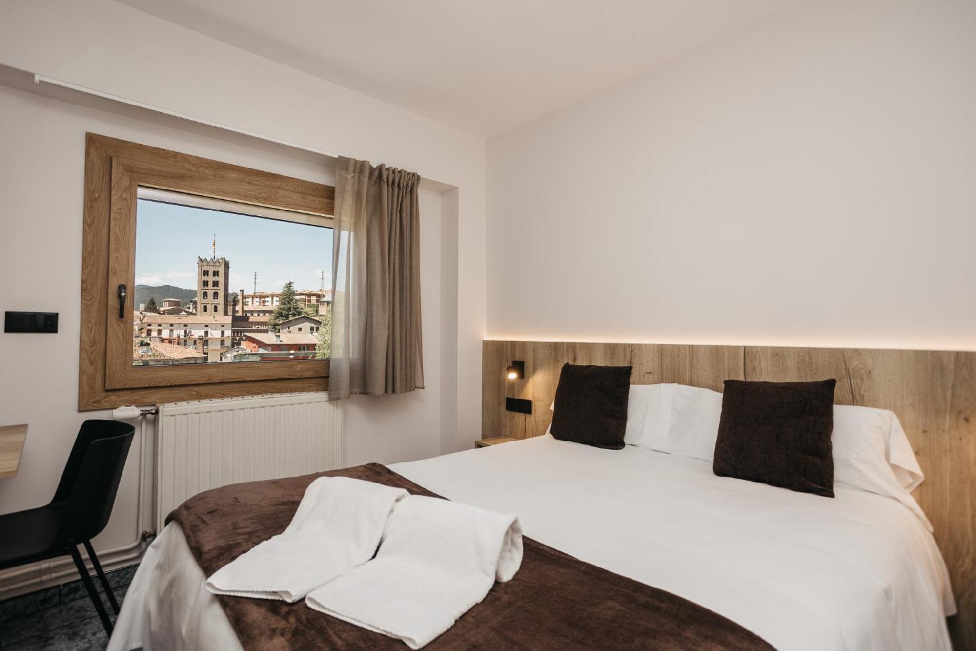 La Trobada Hotel Sport Ripoll Eksteriør billede